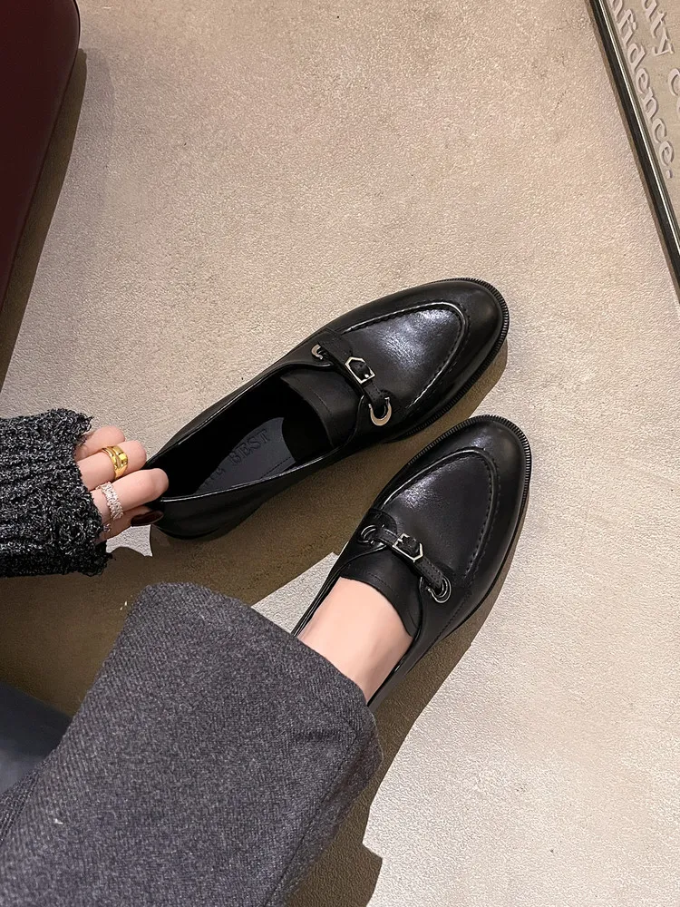 Spring round-toe chunky heel low-heel slip-on single shoes, cowhide, comfortable and simple, one-piece leather shoes