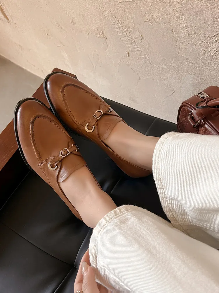 Spring round-toe chunky heel low-heel slip-on single shoes, cowhide, comfortable and simple, one-piece leather shoes