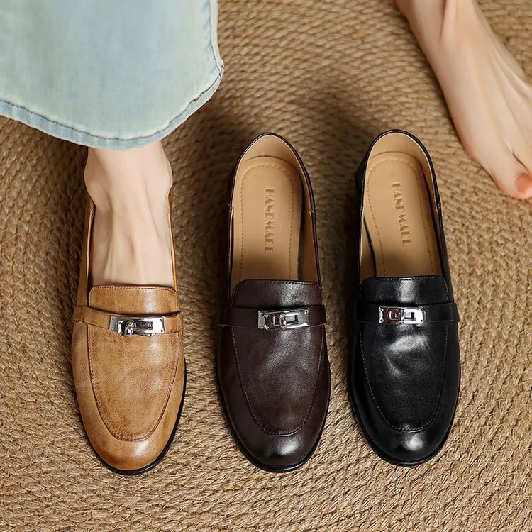 Spring round-toe flat low-heeled single shoes, soft cowhide, comfortable casual women's shoes, plus size shoes