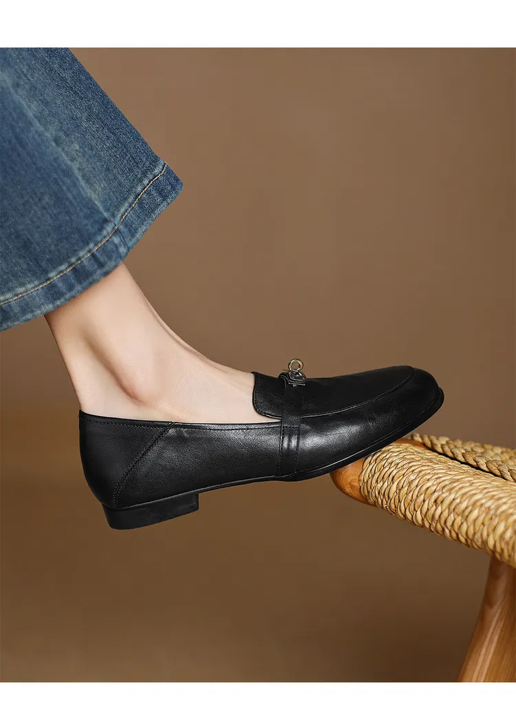 Spring round-toe flat low-heeled single shoes, soft cowhide, comfortable casual women's shoes, plus size shoes