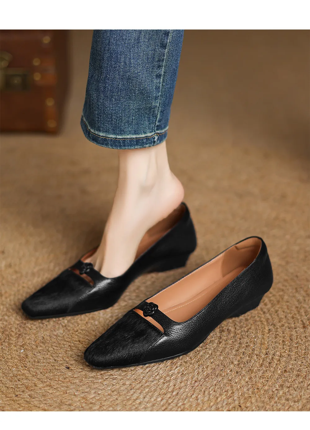 Spring/Summer Wedge Heel Square Toe Low-Cut Sheepskin Fashionable Classic Women's Shoes in Black and Brown