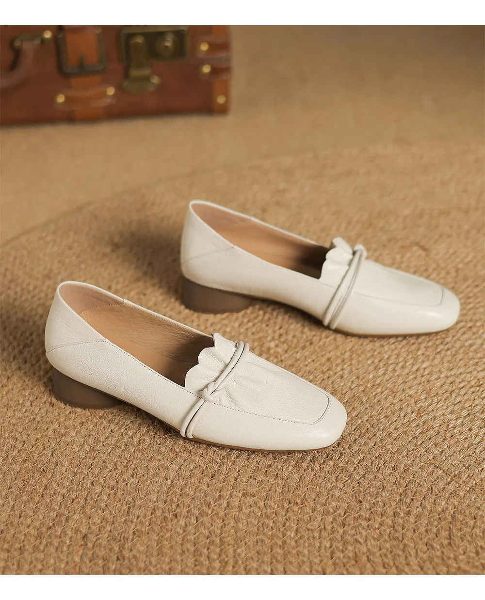 Spring/Summer Square Toe Chunky Heel Mid-Heel Slip-on Sheepskin Comfortable and Soft Leather Shoes for Women