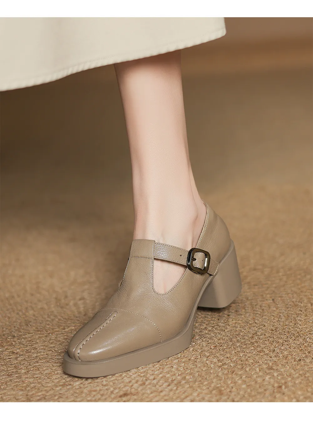 Spring/Summer Women's Round Toe Chunky Heel High Heel Buckle Shoes Comfortable and Soft Sheepskin Women's Shoes