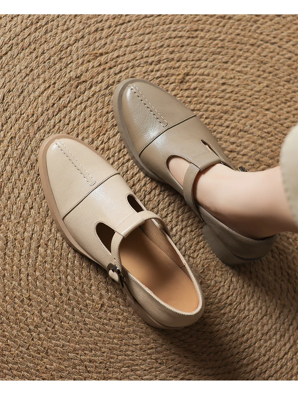 Spring/Summer Women's Round Toe Chunky Heel High Heel Buckle Shoes Comfortable and Soft Sheepskin Women's Shoes