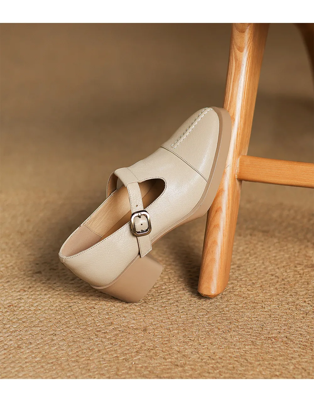 Spring/Summer Women's Round Toe Chunky Heel High Heel Buckle Shoes Comfortable and Soft Sheepskin Women's Shoes