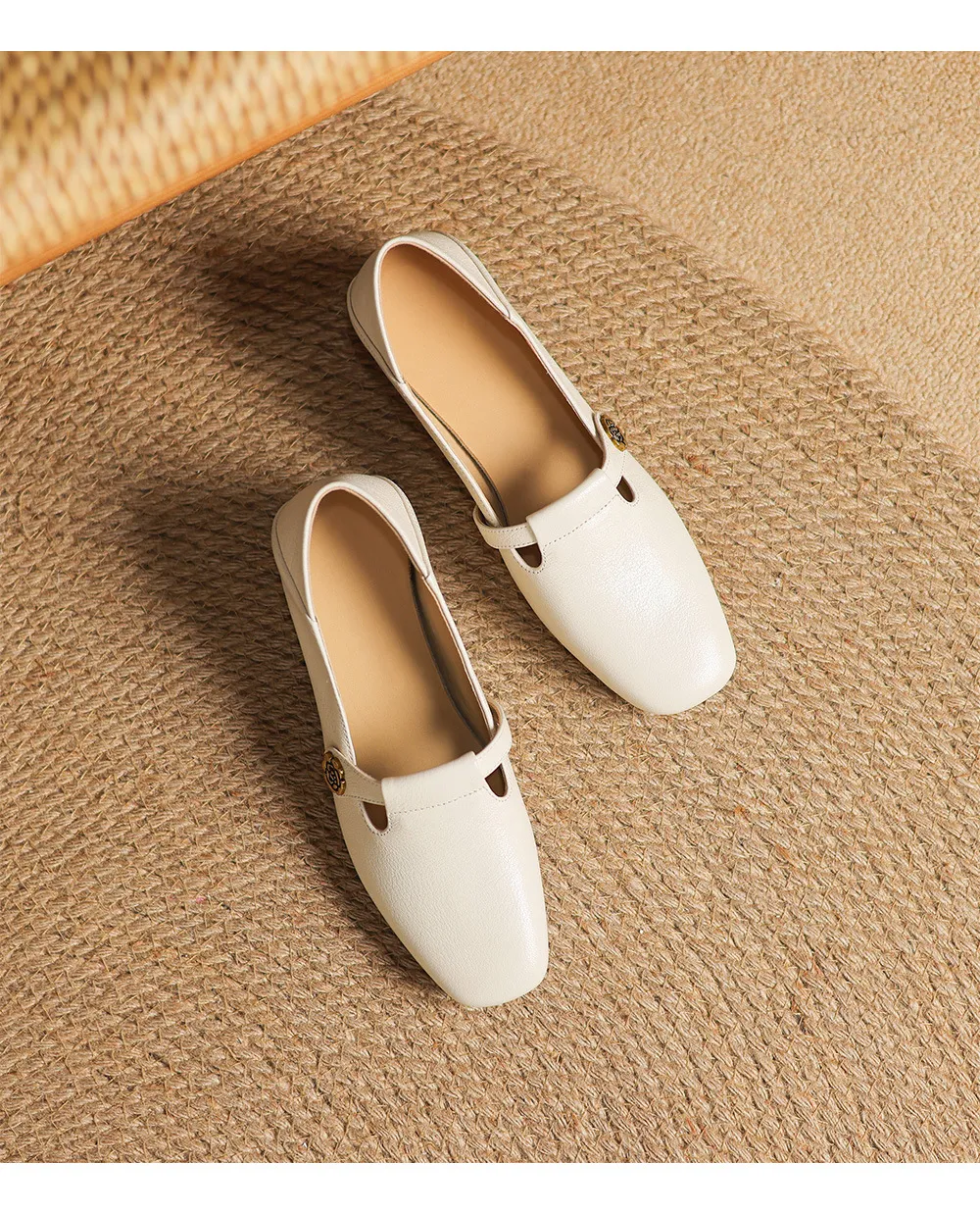 Spring Women's Shoes: Square Toe, Chunky Heel, Low Heel, Comfortable Fashion Shoes in Off-White Sheepskin