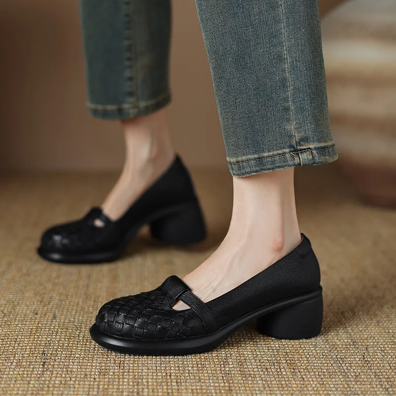 Spring/Summer Round Toe Chunky Heel High-Heeled Single Shoes, Lambskin Fashion Classic Women's Shoes, Black, Apricot