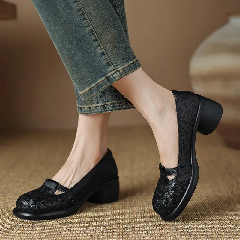 Spring/Summer Round Toe Chunky Heel High-Heeled Single Shoes, Lambskin Fashion Classic Women's Shoes, Black, Apricot