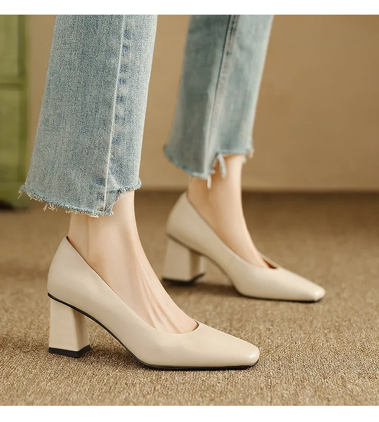 Spring/Summer Square Toe Chunky Heel High-Heeled Low-Cut Women's Fashion Shoes in Sheepskin, Black and Off-White