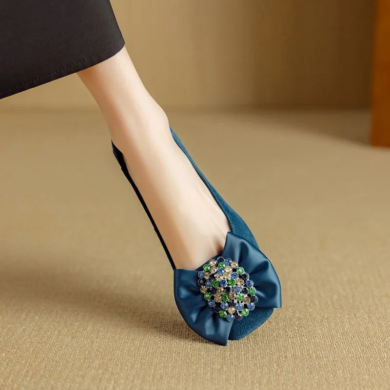 Women's spring fashion shoes, sheepskin, low-cut, square-toe, chunky heel, with bow.