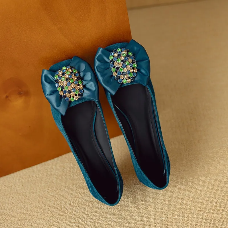 Women's spring fashion shoes, sheepskin, low-cut, square-toe, chunky heel, with bow.