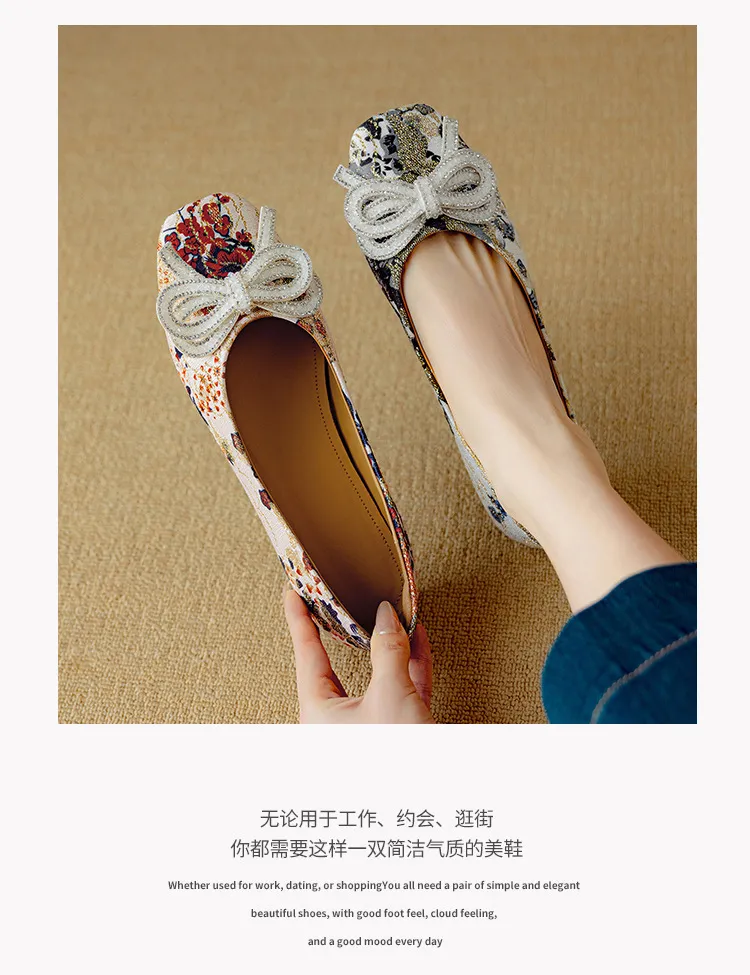 Spring/Summer Square Toe Flat Shoes with Embroidery, Chinese Style, Comfortable, and Bow-Tie