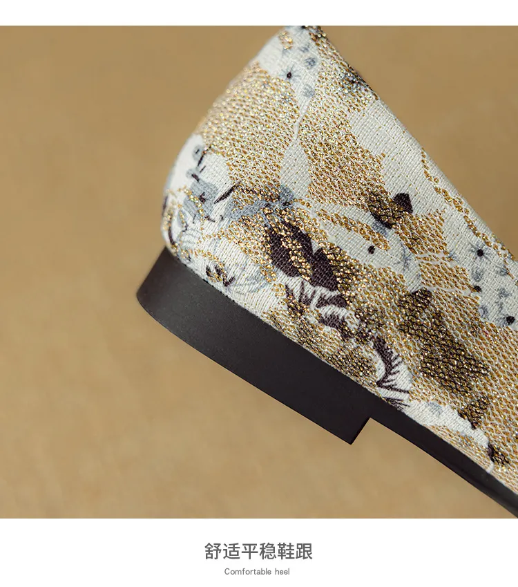 Spring/Summer Square Toe Flat Shoes with Embroidery, Chinese Style, Comfortable, and Bow-Tie