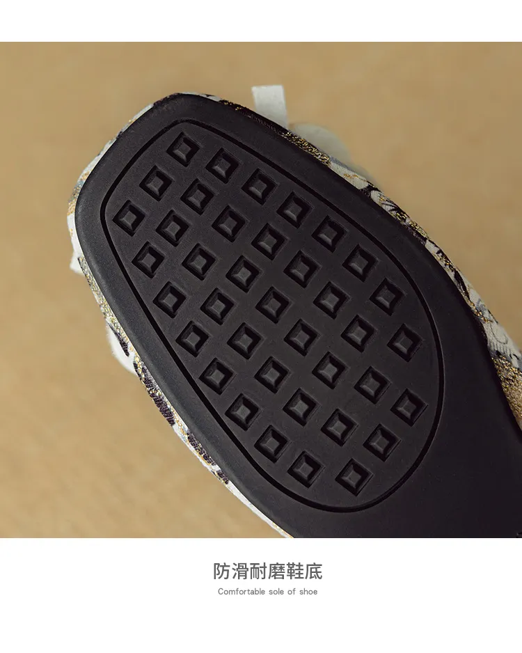Spring/Summer Square Toe Flat Shoes with Embroidery, Chinese Style, Comfortable, and Bow-Tie