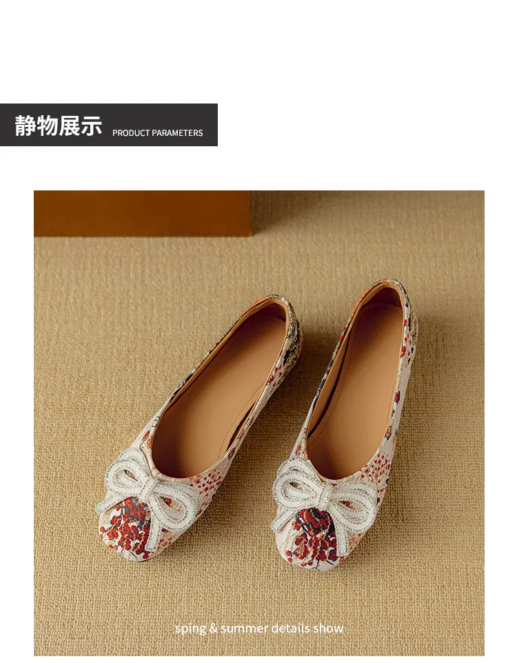 Spring/Summer Square Toe Flat Shoes with Embroidery, Chinese Style, Comfortable, and Bow-Tie