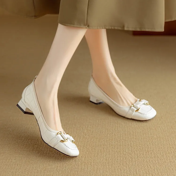 Spring/Summer Chunky Heel Mid-Heel Flats Square Toe Low-Cut Sheepskin Fashion Women's Shoes Black and White