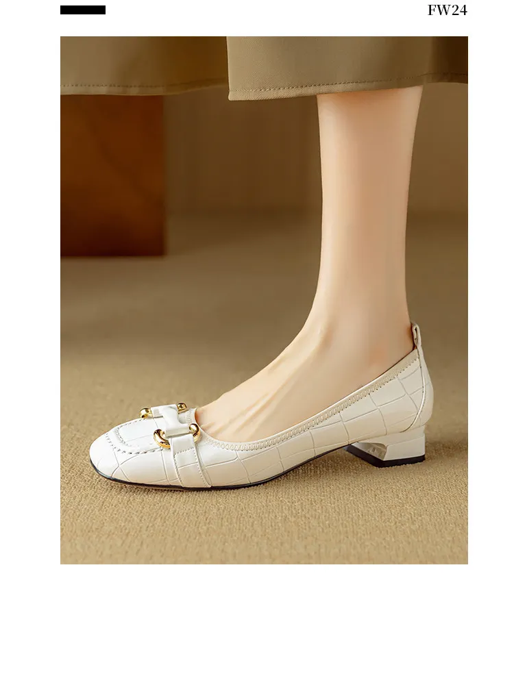 Spring/Summer Chunky Heel Mid-Heel Flats Square Toe Low-Cut Sheepskin Fashion Women's Shoes Black and White