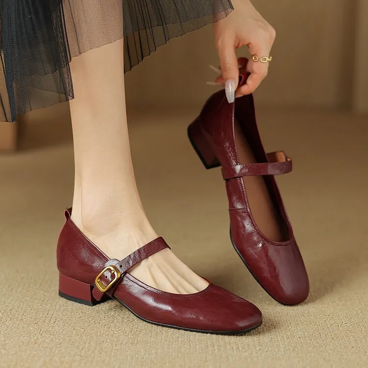 Soft, top-grain sheepskin Mary Jane shoes with chunky heels, flat soles, round toes, and low heels – gentle and elegant women's shoes for evening wear.