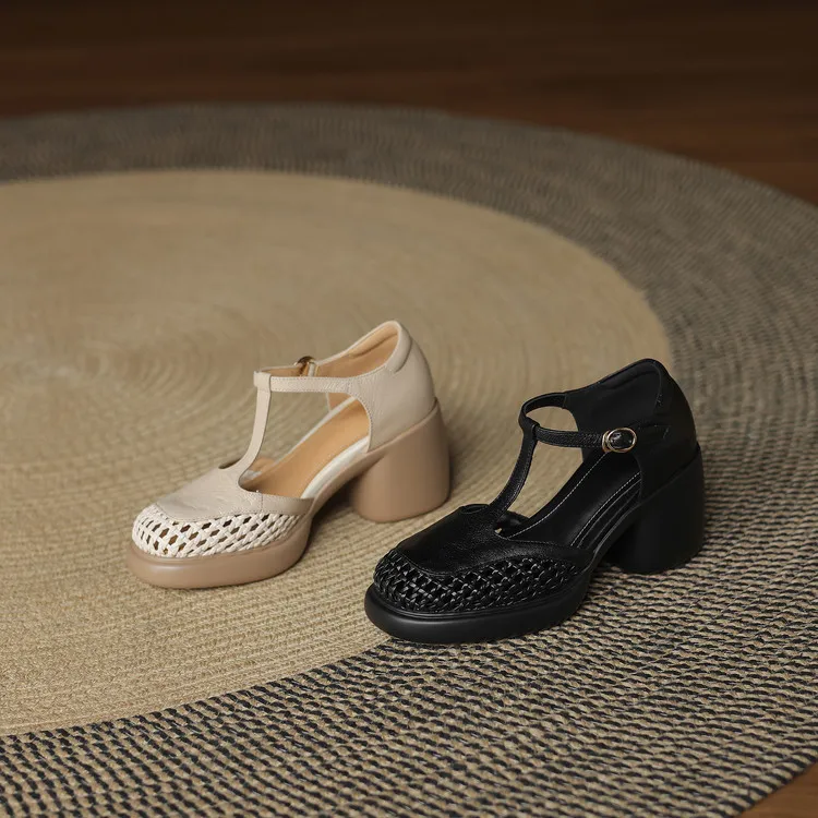 Spring/Summer woven openwork sandals, closed toe, chunky heel, thick sole, cowhide fashion women's shoes, off-white and black.