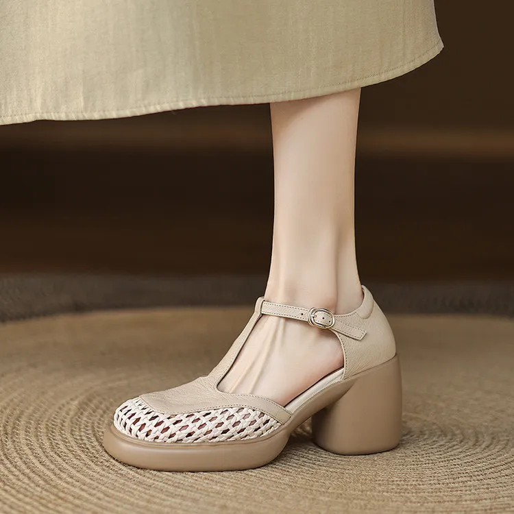 Spring/Summer woven openwork sandals, closed toe, chunky heel, thick sole, cowhide fashion women's shoes, off-white and black.