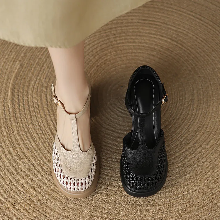 Spring/Summer woven openwork sandals, closed toe, chunky heel, thick sole, cowhide fashion women's shoes, off-white and black.