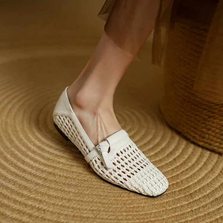 Spring/Summer Square Toe Hollow-Out Flat Heel Cowhide Comfortable Women's Shoes 33-5g