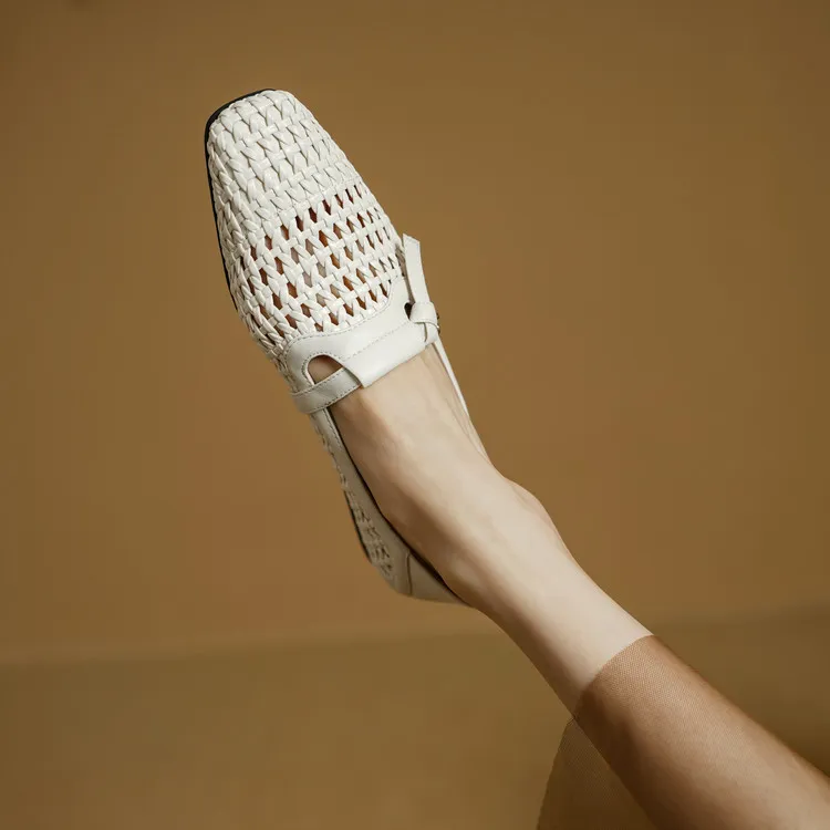 Spring/Summer Square Toe Hollow-Out Flat Heel Cowhide Comfortable Women's Shoes 33-5g