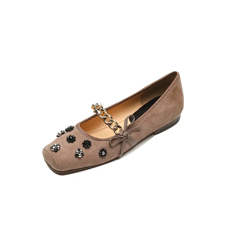 Very soft, retro, versatile low-heeled Mary Jane shoes, Chinese style, square toe, beaded flowers, metal chain.