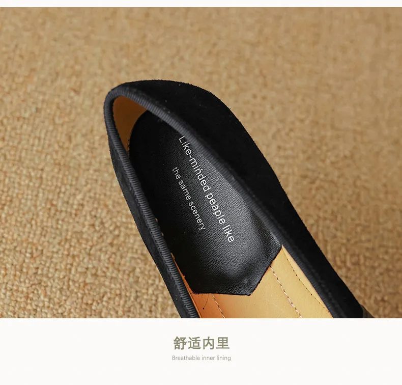 Very soft, retro, versatile low-heeled Mary Jane shoes, Chinese style, square toe, beaded flowers, metal chain.