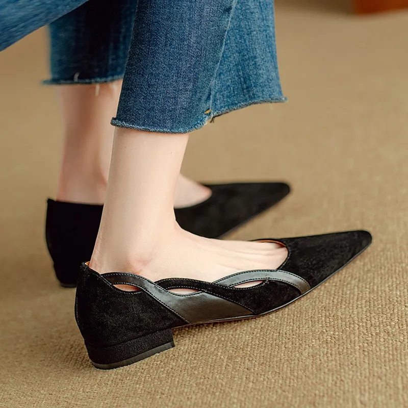 Women's flat shoes with a low heel, featuring a snakeskin print, color blocking, and openwork design, perfect for spring and autumn commuting. Sizes 34-40