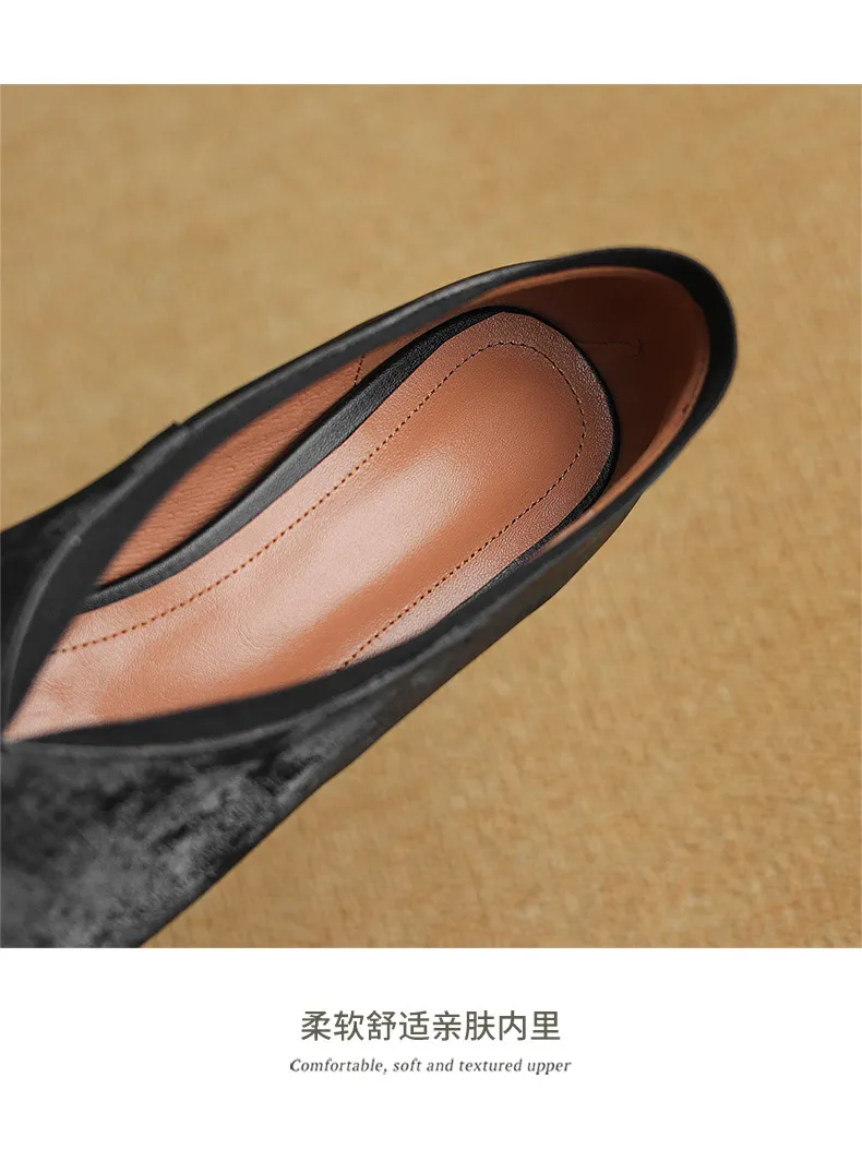 New granny shoes, spring/summer French retro pointed toe kitten heel 5cm retro V-mouth single shoes for women.