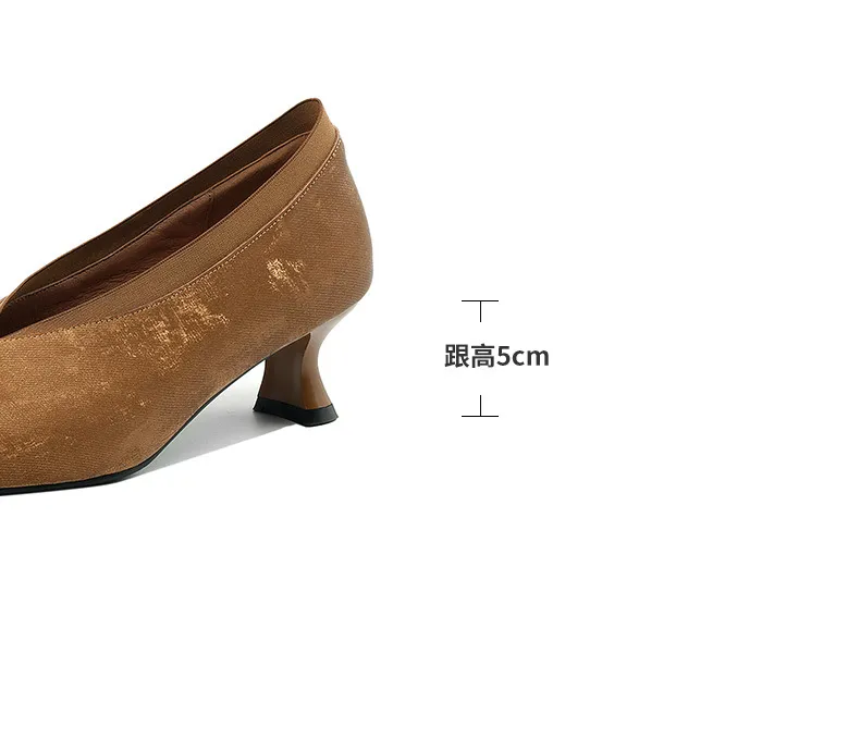 New granny shoes, spring/summer French retro pointed toe kitten heel 5cm retro V-mouth single shoes for women.