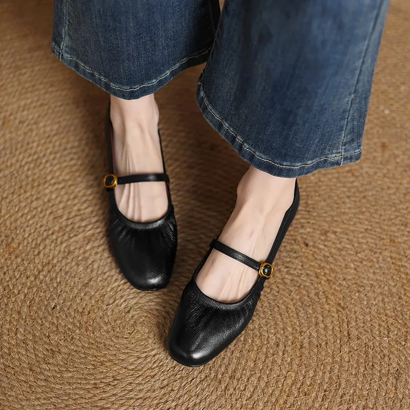 Women's Mary Jane shoes (sizes 34-42), spring and autumn style, low-cut, round toe, chunky heel, one-strap, sheepskin strap.