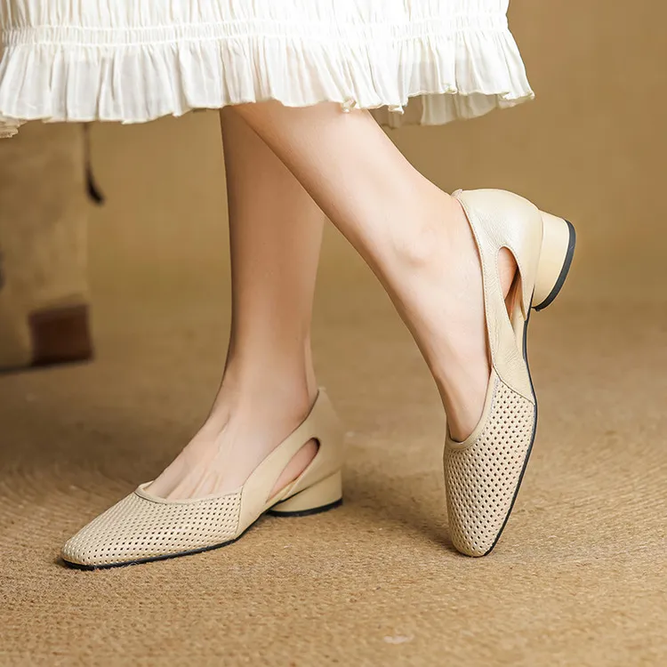 Summer single shoes, square toe, hollowed-out, chunky heel, high-heeled fashion women's shoes, off-white and black.