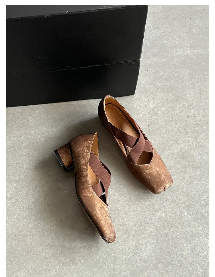 Chunky heel cross-over elastic ballet flats for women, spring style, square toe, flat, retro cross-strap, fashionable low-cut shoes.