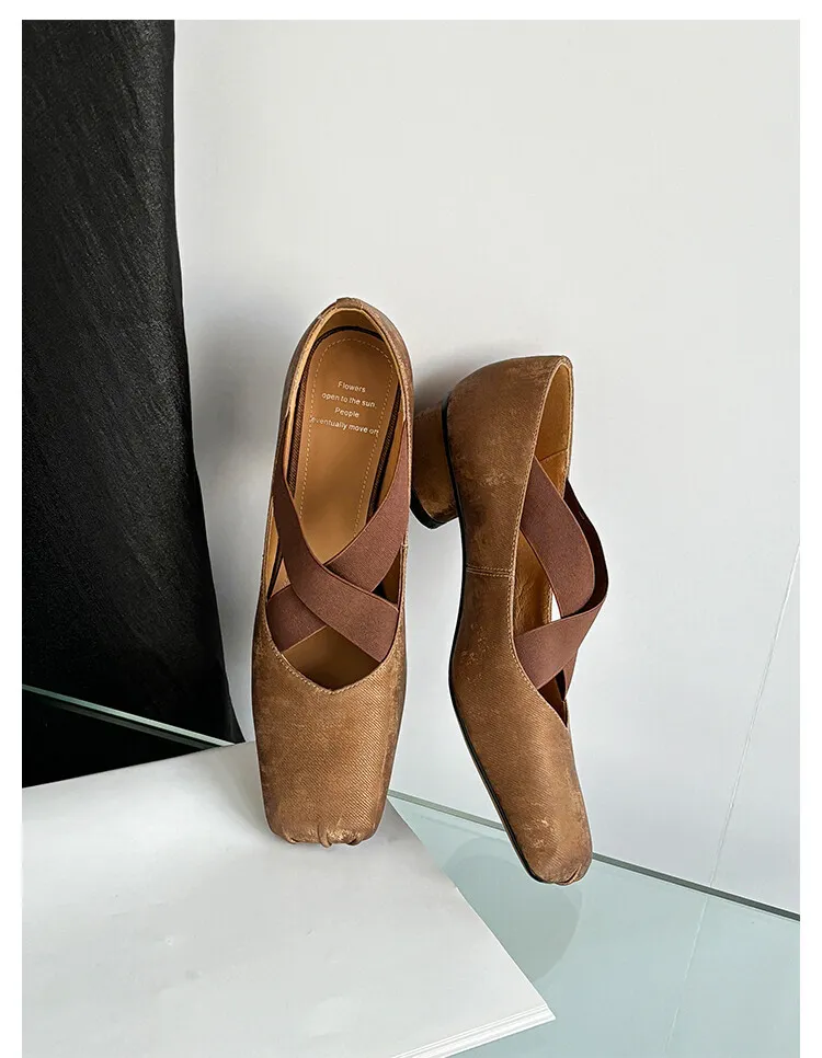 Chunky heel cross-over elastic ballet flats for women, spring style, square toe, flat, retro cross-strap, fashionable low-cut shoes.