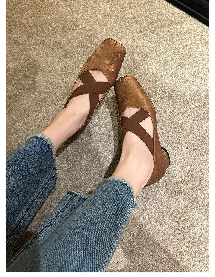 Chunky heel cross-over elastic ballet flats for women, spring style, square toe, flat, retro cross-strap, fashionable low-cut shoes.