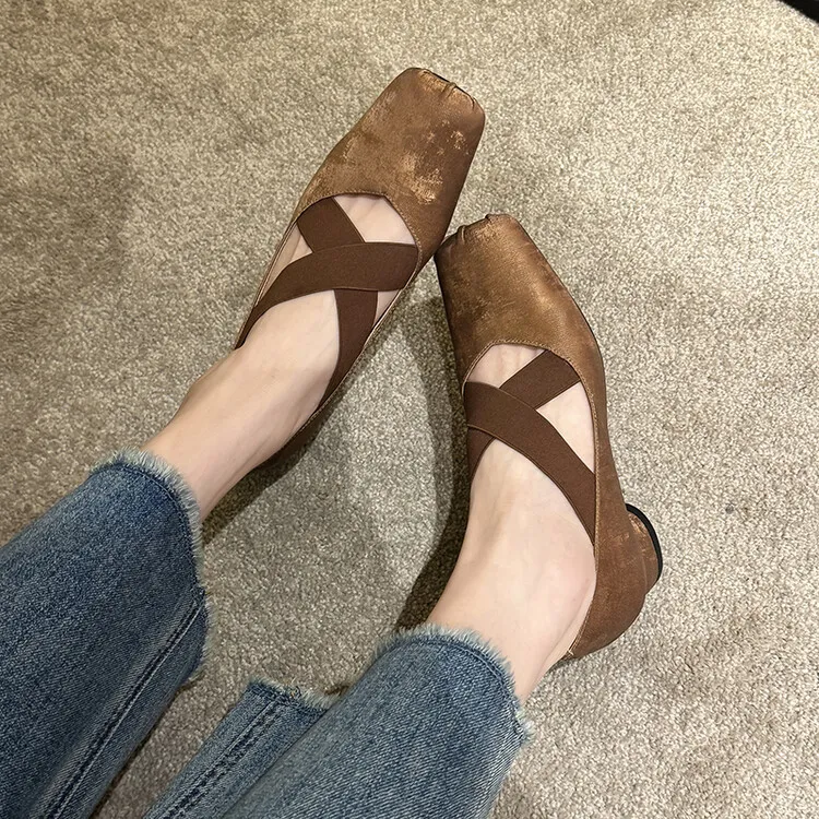 Chunky heel cross-over elastic ballet flats for women, spring style, square toe, flat, retro cross-strap, fashionable low-cut shoes.