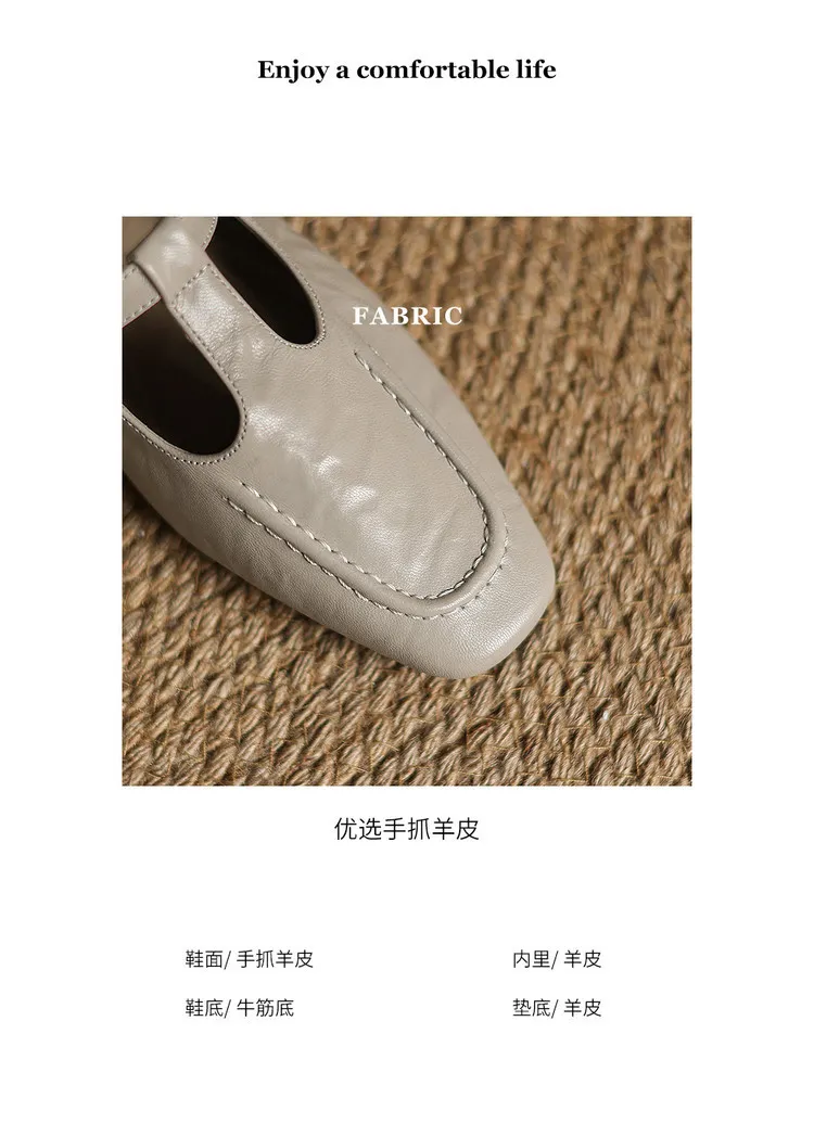 A pair of square-toe flats with buckles, made of sheepskin, for spring and autumn. Women's fashion shoes, size 33-18r.