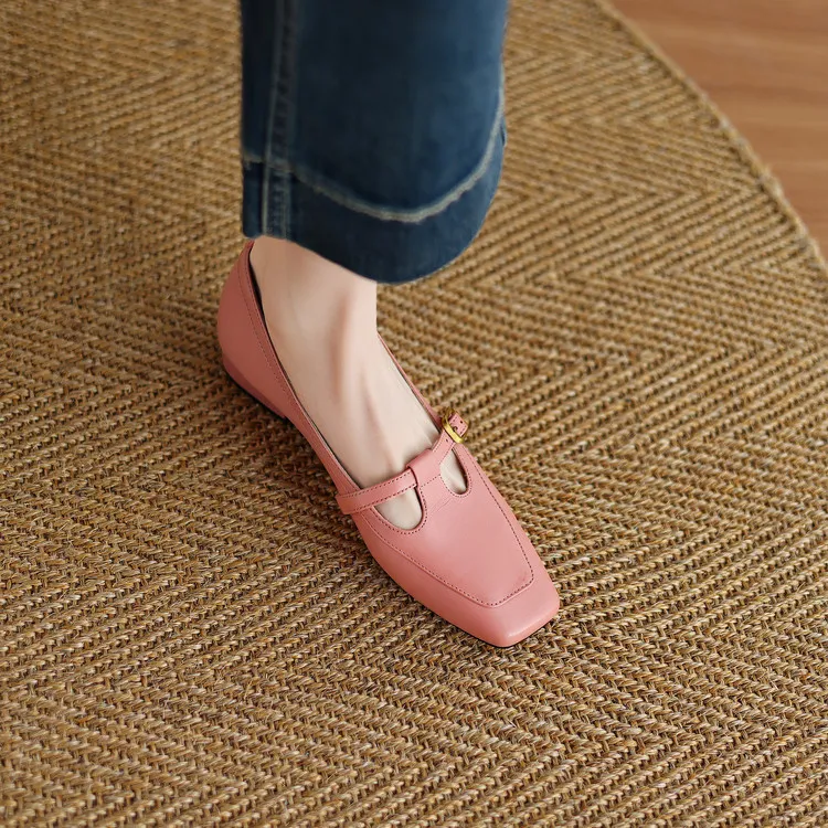 Women's square-toe chunky heel flats with buckle, made of cowhide, available in green, pink, and white (04-05e).