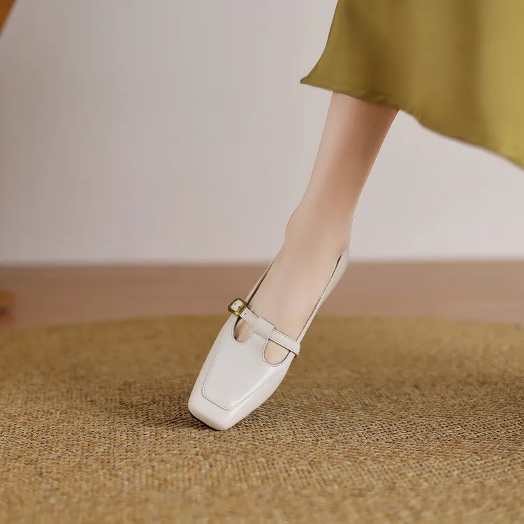 Women's square-toe chunky heel flats with buckle, made of cowhide, available in green, pink, and white (04-05e).