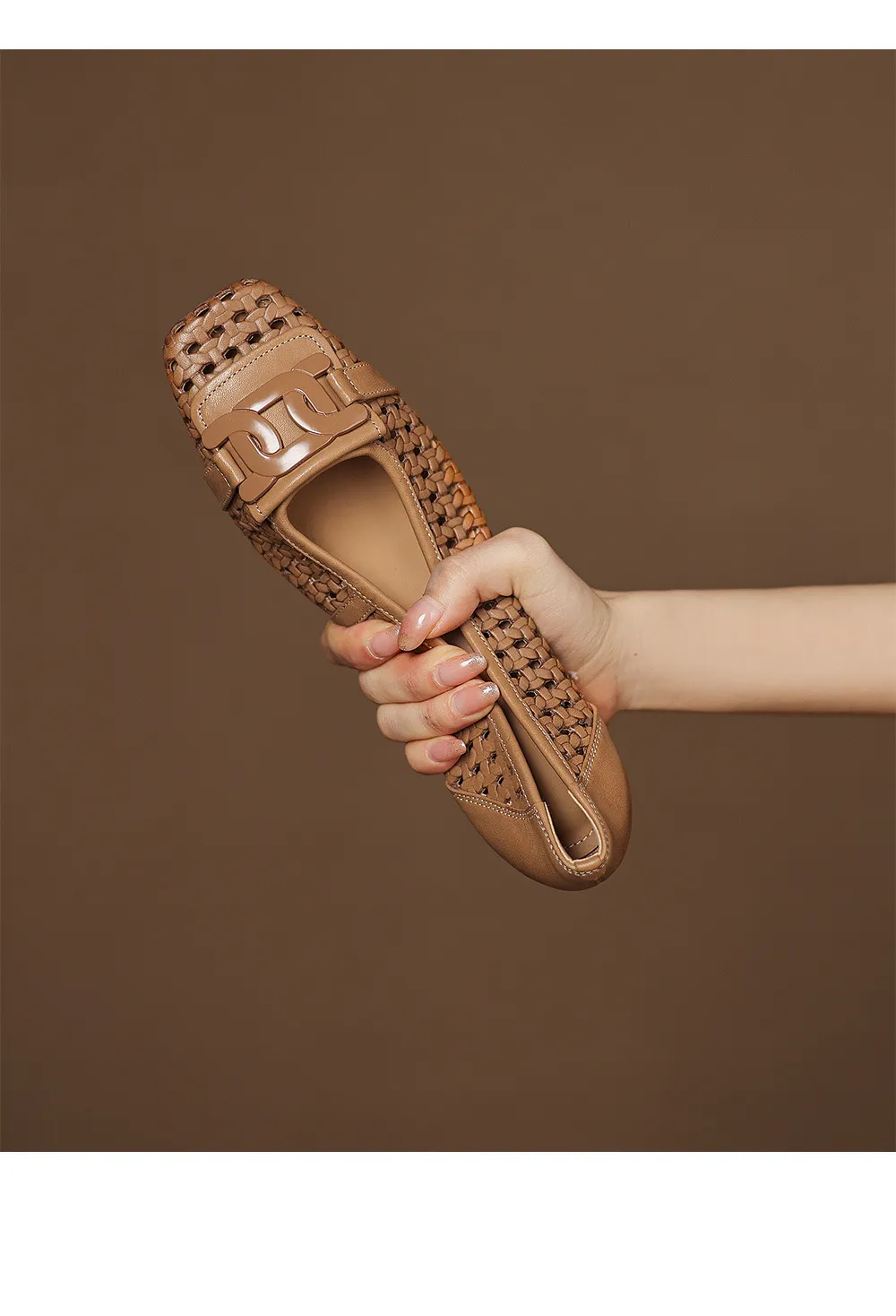 Our top-selling spring/summer style square-toe chunky heel women's shoes with hollowed-out solid color and comfortable cowhide leather.