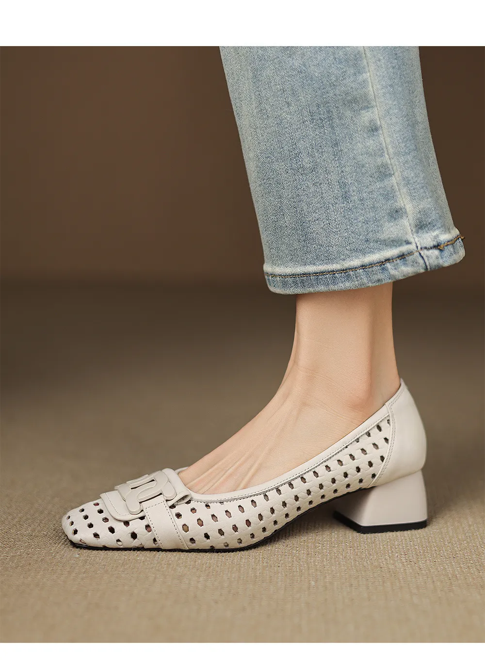 Our top-selling spring/summer style square-toe chunky heel women's shoes with hollowed-out solid color and comfortable cowhide leather.