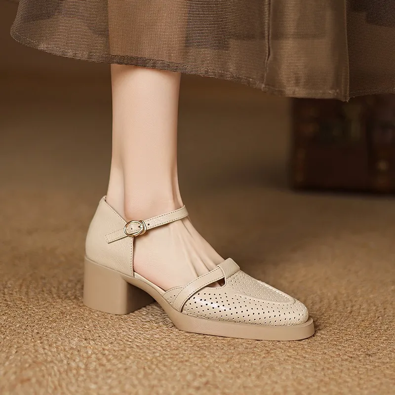 Spring/Summer Round Toe Sandals with Hollow Out Buckle and Perforated Sheepskin Fashion Women's Shoes