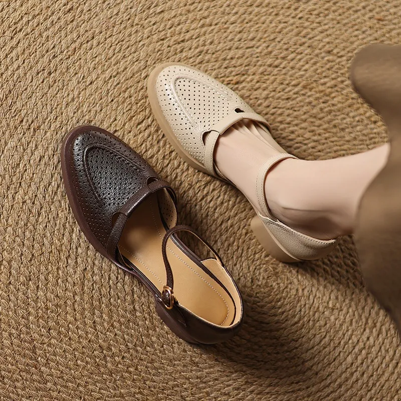 Spring/Summer Round Toe Sandals with Hollow Out Buckle and Perforated Sheepskin Fashion Women's Shoes