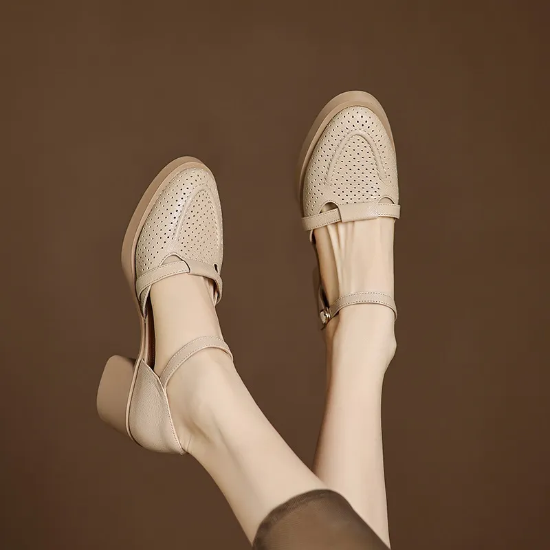 Spring/Summer Round Toe Sandals with Hollow Out Buckle and Perforated Sheepskin Fashion Women's Shoes