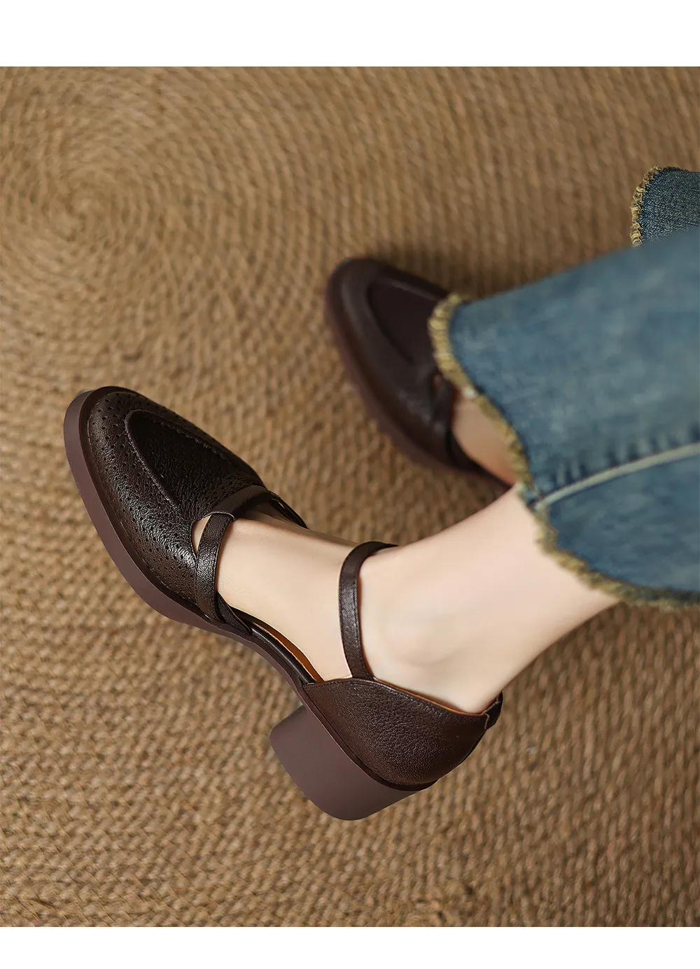 Spring/Summer Round Toe Sandals with Hollow Out Buckle and Perforated Sheepskin Fashion Women's Shoes