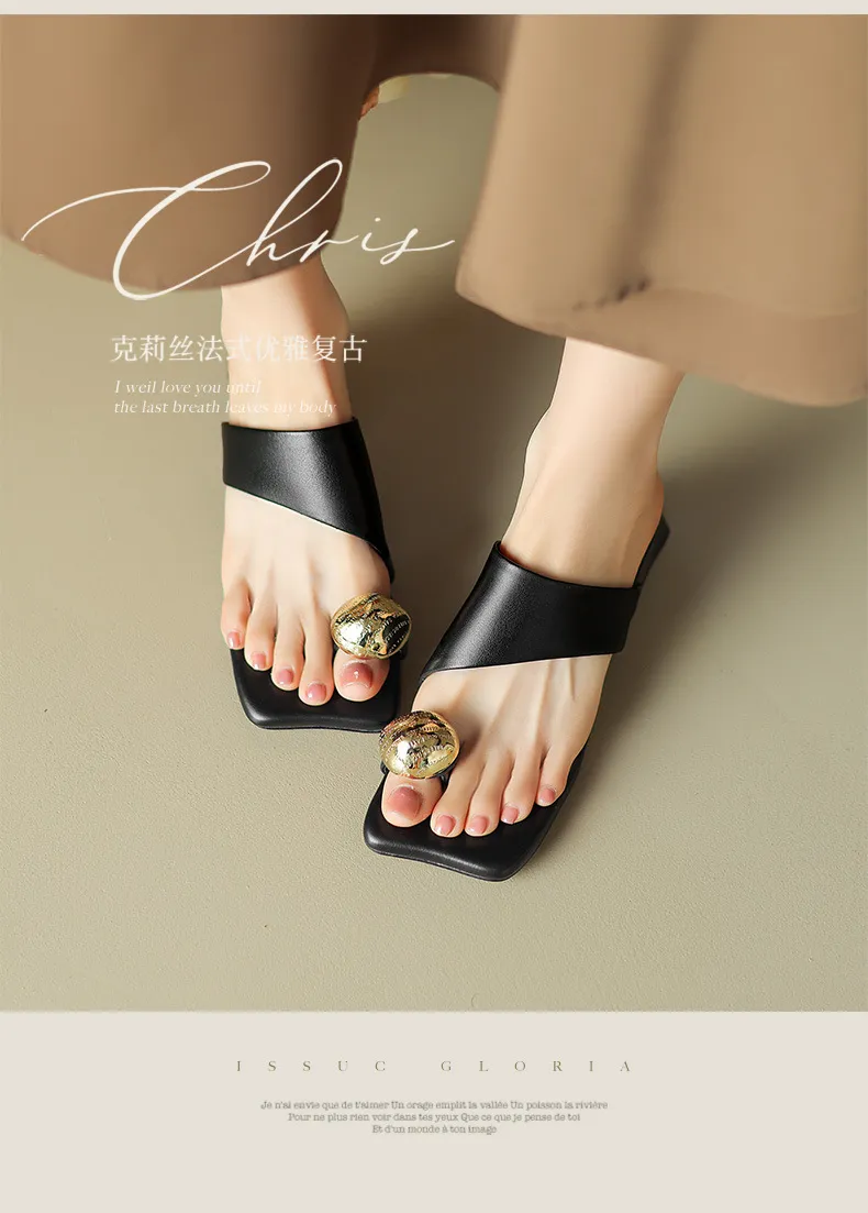 Summer slippers with square toe, chunky heel, and high heels – fashionable women's shoes