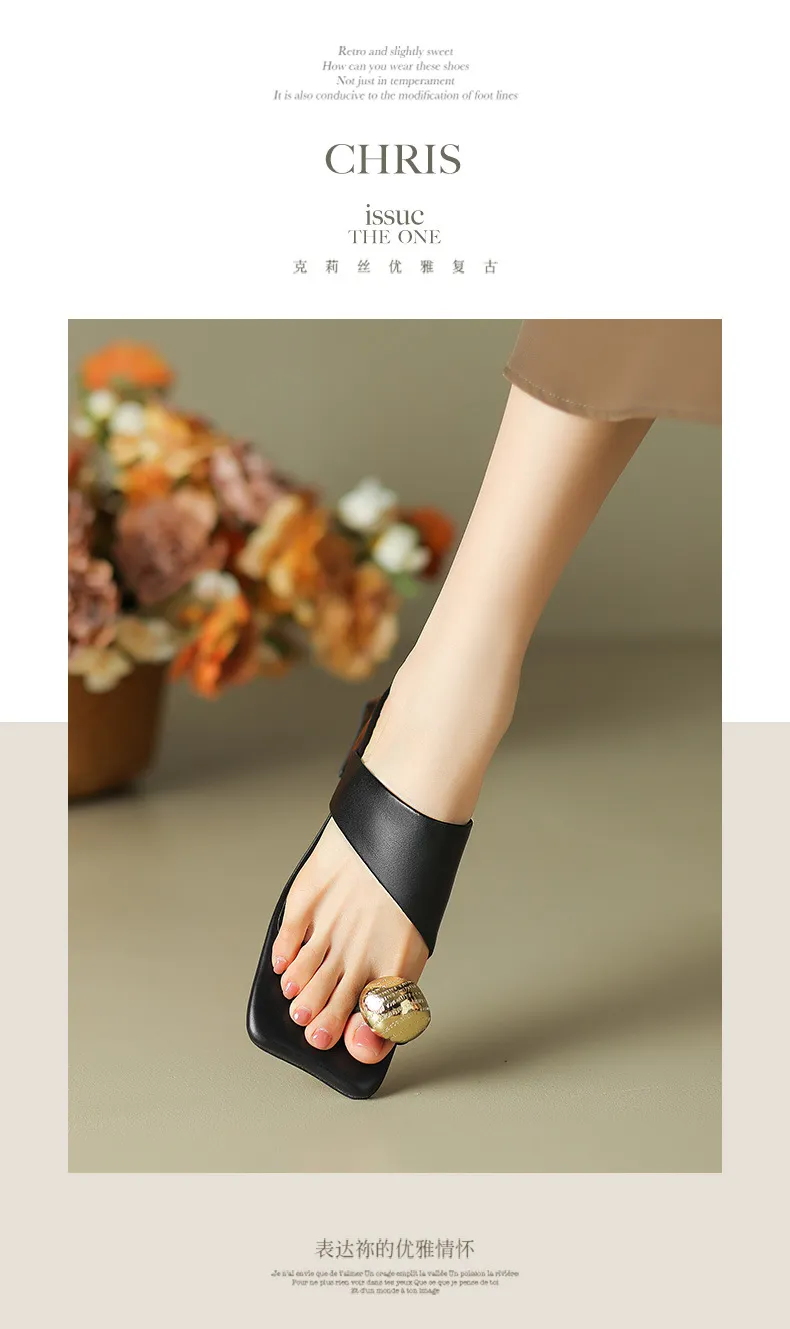 Summer slippers with square toe, chunky heel, and high heels – fashionable women's shoes