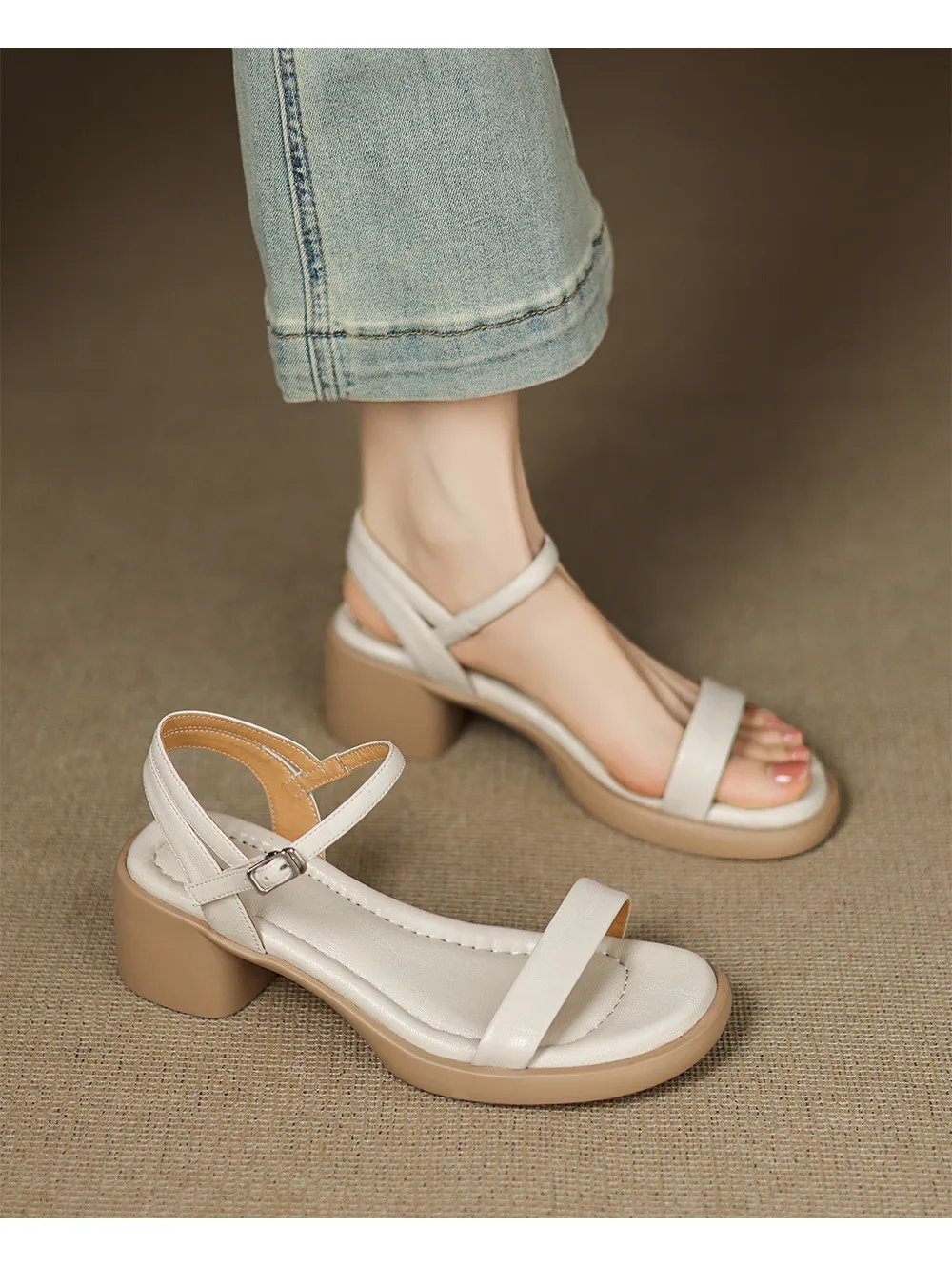 Spring/Summer Round Toe Sandals Chunky Heel High Heel Buckle Lambskin Fashion Women's Shoes
